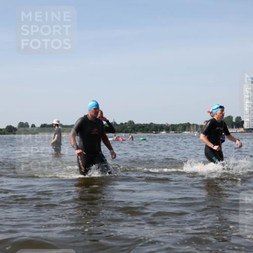 22.06.2025 - Viking Triathlon Michael Strokosch http://msf.ph/oto/8057867 22.06.2025 10:37:20 Schwimmen 34, 131, 172, 180, 233, 253, 312, 316, 344, 370, 383, 454, 513, 649 meine-sportfotos.de