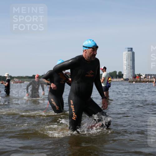 22.06.2025 - Viking Triathlon Michael Strokosch http://msf.ph/oto/8057925 22.06.2025 10:37:31 Schwimmen 21, 34, 131, 141, 163, 177, 180, 187, 245, 253, 312, 316, 344, 383, 456, 614, 639 meine-sportfotos.de