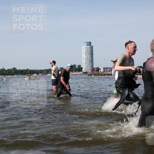 22.06.2025 - Viking Triathlon Michael Strokosch http://msf.ph/oto/8057943 22.06.2025 10:39:53 Schwimmen 29, 283, 423, 437, 518 meine-sportfotos.de