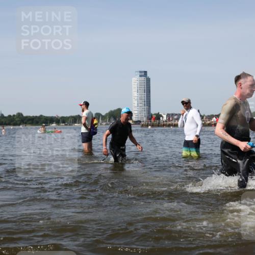 22.06.2025 - Viking Triathlon Michael Strokosch http://msf.ph/oto/8057945 22.06.2025 10:39:53 Schwimmen 29, 283, 423, 437, 518 meine-sportfotos.de