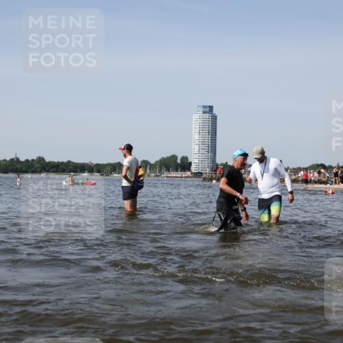 22.06.2025 - Viking Triathlon Michael Strokosch http://msf.ph/oto/8057950 22.06.2025 10:39:54 Schwimmen 283, 423, 437, 518 meine-sportfotos.de