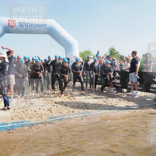 22.06.2025 - Viking Triathlon MichiJ http://msf.ph/oto/8057967 22.06.2025 10:01:10 Schwimmen 12, 53, 63, 131, 147, 173, 214, 294, 330, 341, 350, 443, 444, 458, 488 meine-sportfotos.de
