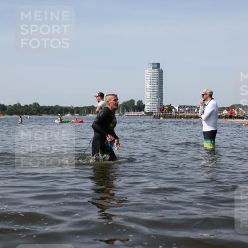 22.06.2025 - Viking Triathlon Michael Strokosch http://msf.ph/oto/8057978 22.06.2025 10:40:08 Schwimmen 248, 283, 379, 394, 538, 553 meine-sportfotos.de