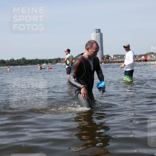 22.06.2025 - Viking Triathlon Michael Strokosch http://msf.ph/oto/8057998 22.06.2025 10:40:16 Schwimmen 248, 375, 379, 385, 394, 487, 517, 538, 553 meine-sportfotos.de