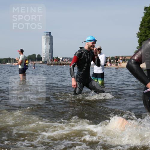 22.06.2025 - Viking Triathlon Michael Strokosch http://msf.ph/oto/8058007 22.06.2025 10:37:48 Schwimmen 146, 163, 177, 245, 335, 396, 411, 433, 506, 614, 619, 645 meine-sportfotos.de