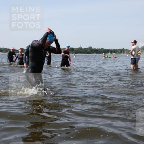 22.06.2025 - Viking Triathlon Michael Strokosch http://msf.ph/oto/8058035 22.06.2025 10:40:23 Schwimmen 44, 228, 254, 275, 291, 375, 379, 385, 394, 487, 511, 514, 517, 553, 556 meine-sportfotos.de