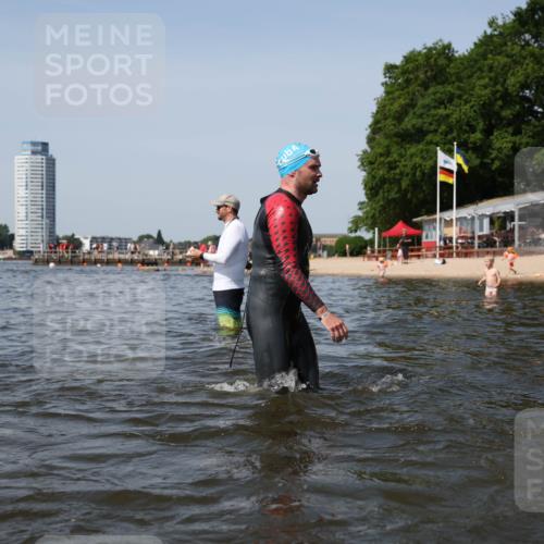 22.06.2025 - Viking Triathlon Michael Strokosch http://msf.ph/oto/8058042 22.06.2025 10:37:54 Schwimmen 146, 179, 335, 396, 411, 433, 619, 645 meine-sportfotos.de