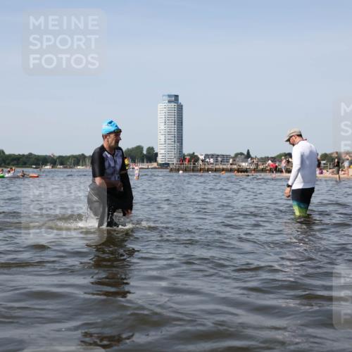 22.06.2025 - Viking Triathlon Michael Strokosch http://msf.ph/oto/8058046 22.06.2025 10:37:57 Schwimmen 146, 179, 335, 396, 433, 619 meine-sportfotos.de