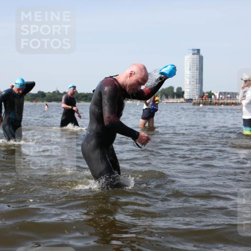 22.06.2025 - Viking Triathlon Michael Strokosch http://msf.ph/oto/8058047 22.06.2025 10:40:25 Schwimmen 44, 228, 254, 275, 291, 375, 379, 385, 394, 487, 511, 514, 517, 553, 556, 644 meine-sportfotos.de