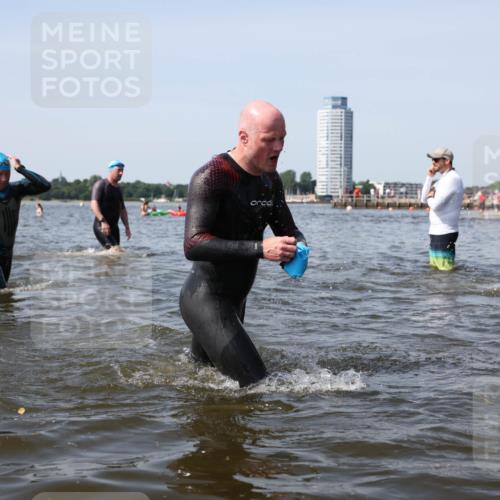 22.06.2025 - Viking Triathlon Michael Strokosch http://msf.ph/oto/8058049 22.06.2025 10:40:25 Schwimmen 44, 228, 254, 275, 291, 375, 379, 385, 394, 487, 511, 514, 517, 553, 556, 644 meine-sportfotos.de