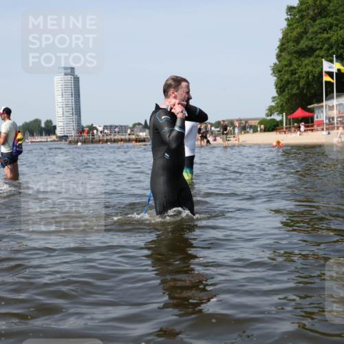 22.06.2025 - Viking Triathlon Michael Strokosch http://msf.ph/oto/8058067 22.06.2025 10:38:06 Schwimmen 61, 72, 146, 179, 191, 335 meine-sportfotos.de