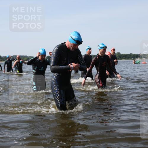 22.06.2025 - Viking Triathlon Michael Strokosch http://msf.ph/oto/8058069 22.06.2025 10:40:28 Schwimmen 44, 228, 254, 275, 291, 325, 375, 379, 385, 487, 511, 514, 517, 556, 644, 657 meine-sportfotos.de