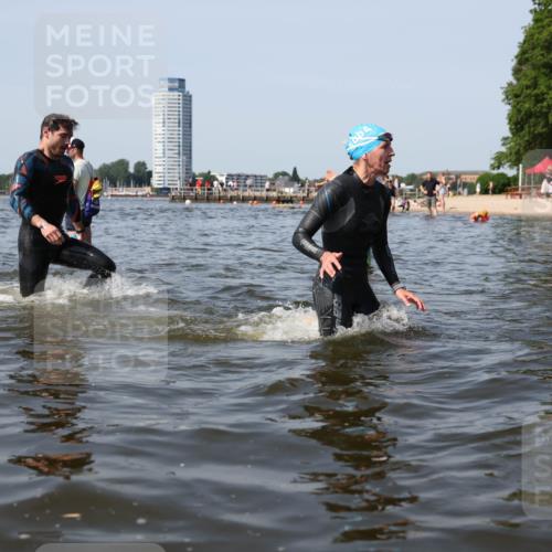 22.06.2025 - Viking Triathlon Michael Strokosch http://msf.ph/oto/8058104 22.06.2025 10:38:13 Schwimmen 61, 72, 89, 179, 191, 209, 447, 662 meine-sportfotos.de