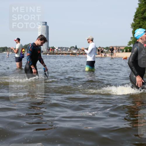 22.06.2025 - Viking Triathlon Michael Strokosch http://msf.ph/oto/8058106 22.06.2025 10:38:13 Schwimmen 61, 72, 89, 179, 191, 209, 447, 662 meine-sportfotos.de