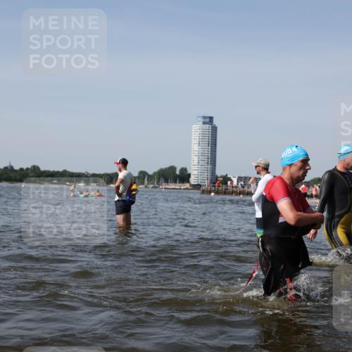 22.06.2025 - Viking Triathlon Michael Strokosch http://msf.ph/oto/8058140 22.06.2025 10:40:44 Schwimmen 59, 235, 239, 266, 275, 325, 361, 397, 462, 514, 530, 556, 644, 655, 657 meine-sportfotos.de