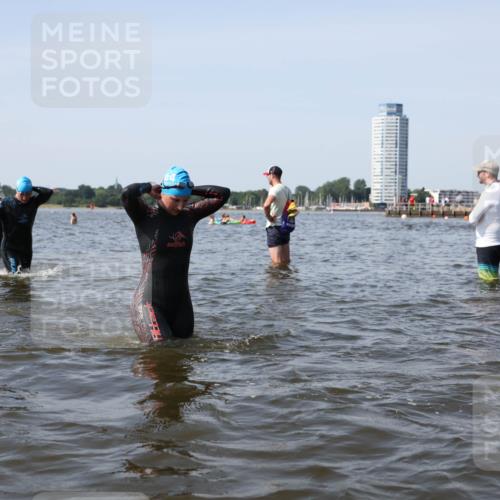 22.06.2025 - Viking Triathlon Michael Strokosch http://msf.ph/oto/8058145 22.06.2025 10:40:47 Schwimmen 59, 235, 239, 266, 325, 361, 397, 462, 530, 655, 657 meine-sportfotos.de