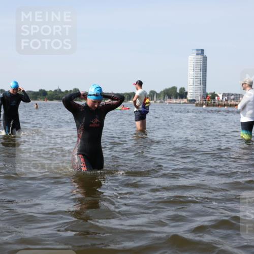 22.06.2025 - Viking Triathlon Michael Strokosch http://msf.ph/oto/8058147 22.06.2025 10:40:47 Schwimmen 59, 235, 239, 266, 325, 361, 397, 462, 530, 655, 657 meine-sportfotos.de