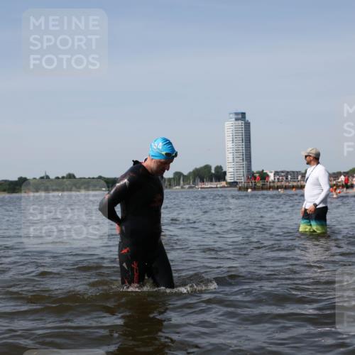 22.06.2025 - Viking Triathlon Michael Strokosch http://msf.ph/oto/8058211 22.06.2025 10:41:17 Schwimmen 54, 94, 153, 314, 376, 390, 496, 631 meine-sportfotos.de