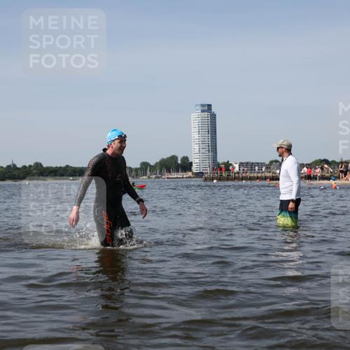22.06.2025 - Viking Triathlon Michael Strokosch http://msf.ph/oto/8058219 22.06.2025 10:41:22 Schwimmen 54, 94, 314, 376, 390, 631 meine-sportfotos.de