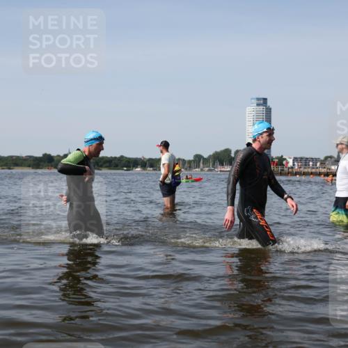 22.06.2025 - Viking Triathlon Michael Strokosch http://msf.ph/oto/8058224 22.06.2025 10:41:22 Schwimmen 54, 94, 314, 376, 390, 631 meine-sportfotos.de