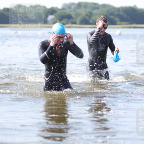 22.06.2025 - Viking Triathlon H.Heesch http://msf.ph/oto/8058275 22.06.2025 10:25:01 Schwimmen 4, 521 meine-sportfotos.de