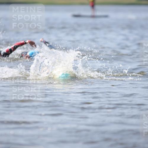 22.06.2025 - Viking Triathlon H.Heesch http://msf.ph/oto/8058293 22.06.2025 10:25:29 Schwimmen 2, 122, 420, 544, 641 meine-sportfotos.de