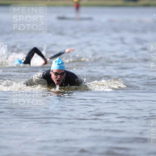 22.06.2025 - Viking Triathlon H.Heesch http://msf.ph/oto/8058295 22.06.2025 10:25:30 Schwimmen 2, 122, 420, 485, 544, 641 meine-sportfotos.de