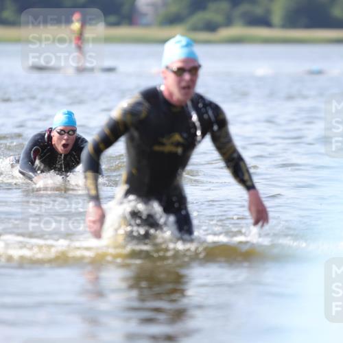 22.06.2025 - Viking Triathlon H.Heesch http://msf.ph/oto/8058302 22.06.2025 10:25:33 Schwimmen 2, 10, 420, 455, 485, 544, 557, 641 meine-sportfotos.de