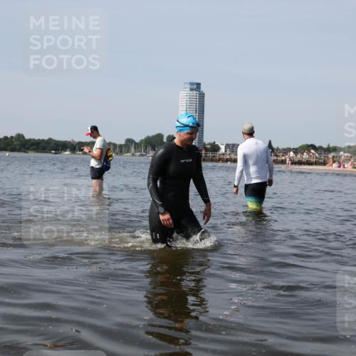 22.06.2025 - Viking Triathlon Michael Strokosch http://msf.ph/oto/8058382 22.06.2025 10:48:38 Schwimmen 412, 494 meine-sportfotos.de