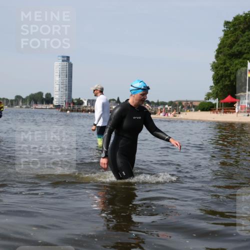 22.06.2025 - Viking Triathlon Michael Strokosch http://msf.ph/oto/8058390 22.06.2025 10:48:39 Schwimmen 412, 494 meine-sportfotos.de