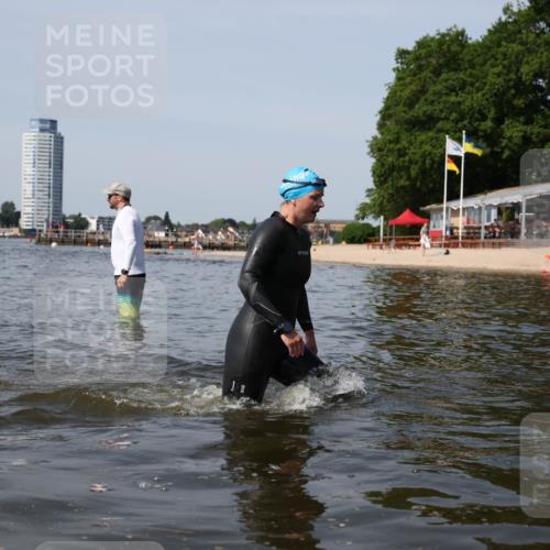 22.06.2025 - Viking Triathlon Michael Strokosch http://msf.ph/oto/8058395 22.06.2025 10:48:39 Schwimmen 412, 494 meine-sportfotos.de