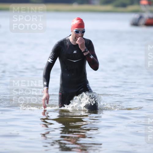 22.06.2025 - Viking Triathlon H.Heesch http://msf.ph/oto/8058397 22.06.2025 10:53:42 Schwimmen 634 meine-sportfotos.de