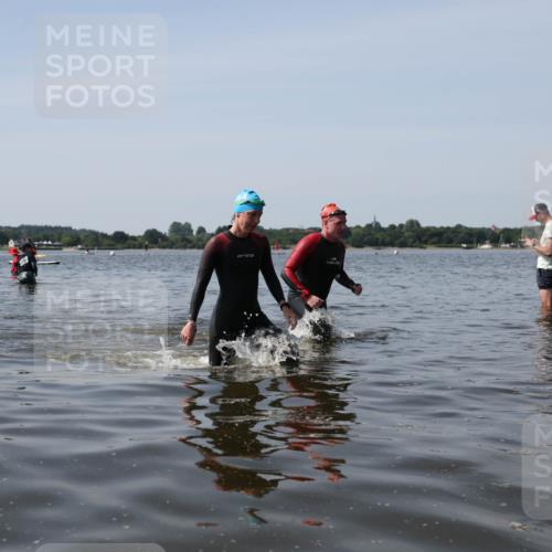 22.06.2025 - Viking Triathlon Michael Strokosch http://msf.ph/oto/8058403 22.06.2025 10:48:49 Schwimmen 166, 412, 607 meine-sportfotos.de