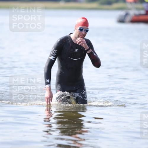 22.06.2025 - Viking Triathlon H.Heesch http://msf.ph/oto/8058405 22.06.2025 10:53:43 Schwimmen 634 meine-sportfotos.de