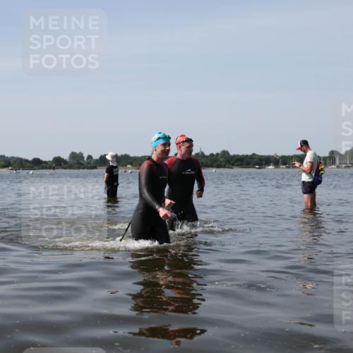 22.06.2025 - Viking Triathlon Michael Strokosch http://msf.ph/oto/8058407 22.06.2025 10:48:50 Schwimmen 166, 412, 607 meine-sportfotos.de