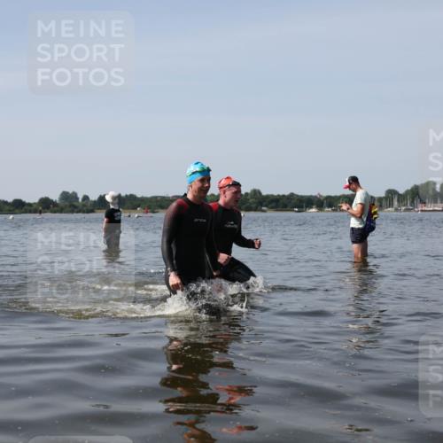 22.06.2025 - Viking Triathlon Michael Strokosch http://msf.ph/oto/8058411 22.06.2025 10:48:50 Schwimmen 166, 412, 607 meine-sportfotos.de
