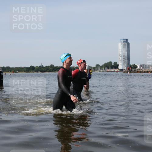 22.06.2025 - Viking Triathlon Michael Strokosch http://msf.ph/oto/8058427 22.06.2025 10:48:51 Schwimmen 166, 607 meine-sportfotos.de