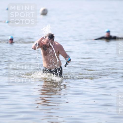 22.06.2025 - Viking Triathlon H.Heesch http://msf.ph/oto/8058434 22.06.2025 10:54:33 Schwimmen  meine-sportfotos.de
