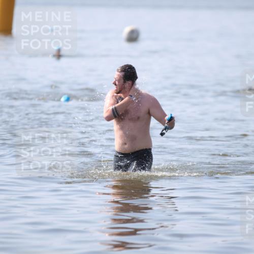 22.06.2025 - Viking Triathlon H.Heesch http://msf.ph/oto/8058447 22.06.2025 10:54:34 Schwimmen  meine-sportfotos.de