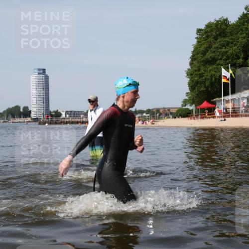 22.06.2025 - Viking Triathlon Michael Strokosch http://msf.ph/oto/8058456 22.06.2025 10:48:53 Schwimmen 166, 607 meine-sportfotos.de