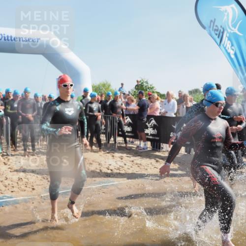 22.06.2025 - Viking Triathlon MichiJ http://msf.ph/oto/8058491 22.06.2025 10:02:56 Schwimmen 5, 40, 43, 47, 101, 154, 164, 233, 340, 398, 475, 548, 554, 608, 632 meine-sportfotos.de