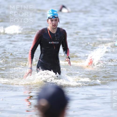 22.06.2025 - Viking Triathlon H.Heesch http://msf.ph/oto/8058498 22.06.2025 10:27:26 Schwimmen 1, 176, 272, 286, 611 meine-sportfotos.de