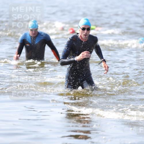 22.06.2025 - Viking Triathlon H.Heesch http://msf.ph/oto/8058502 22.06.2025 10:27:27 Schwimmen 1, 176, 272, 286, 611 meine-sportfotos.de