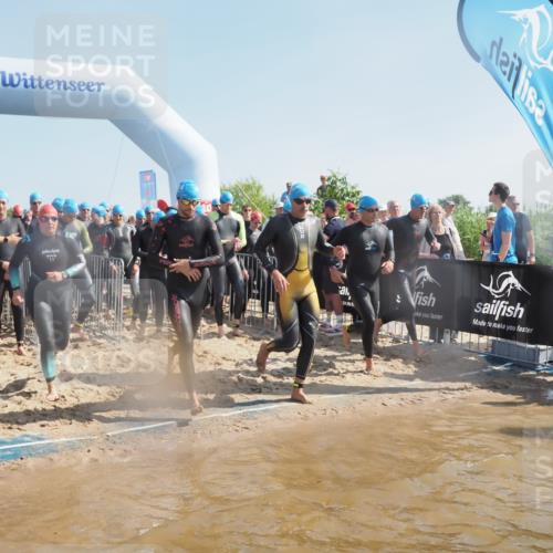 22.06.2025 - Viking Triathlon MichiJ http://msf.ph/oto/8058506 22.06.2025 10:03:01 Schwimmen 5, 43, 47, 101, 154, 177, 204, 233, 349, 398, 475, 478, 554, 602, 632 meine-sportfotos.de