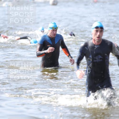 22.06.2025 - Viking Triathlon H.Heesch http://msf.ph/oto/8058520 22.06.2025 10:27:29 Schwimmen 1, 176, 272, 286, 611 meine-sportfotos.de