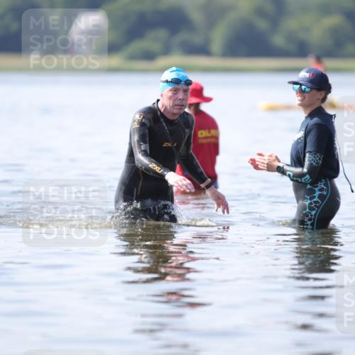 22.06.2025 - Viking Triathlon H.Heesch http://msf.ph/oto/8058526 22.06.2025 10:56:40 Schwimmen 363 meine-sportfotos.de