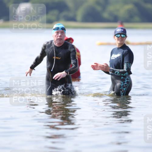 22.06.2025 - Viking Triathlon H.Heesch http://msf.ph/oto/8058535 22.06.2025 10:56:41 Schwimmen 363 meine-sportfotos.de
