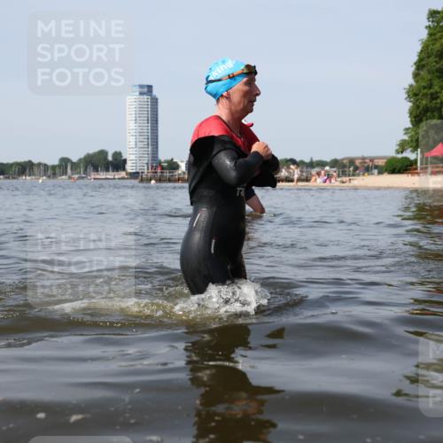 22.06.2025 - Viking Triathlon Michael Strokosch http://msf.ph/oto/8058546 22.06.2025 10:49:18 Schwimmen 64, 155, 256, 317, 353 meine-sportfotos.de