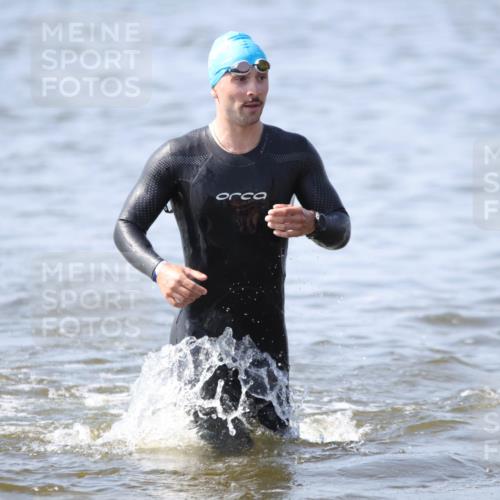 22.06.2025 - Viking Triathlon H.Heesch http://msf.ph/oto/8058556 22.06.2025 10:27:36 Schwimmen 1, 176, 198, 230, 272, 286, 534, 611 meine-sportfotos.de
