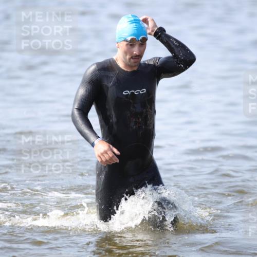 22.06.2025 - Viking Triathlon H.Heesch http://msf.ph/oto/8058561 22.06.2025 10:27:37 Schwimmen 1, 176, 198, 230, 272, 286, 534, 611 meine-sportfotos.de